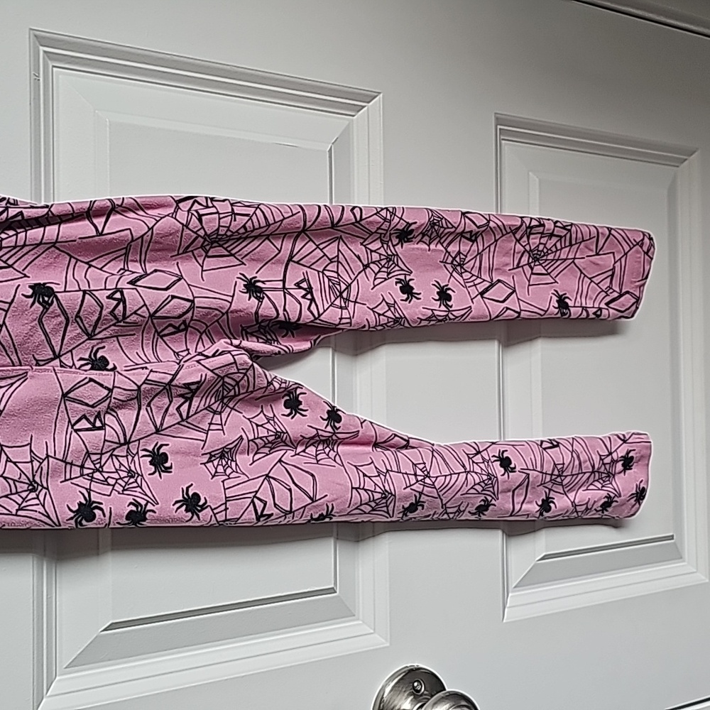 4 For $20 LulaRoe Halloween Theme Spiderweb Print Pants in Kids S/M - Picture 5 of 6
